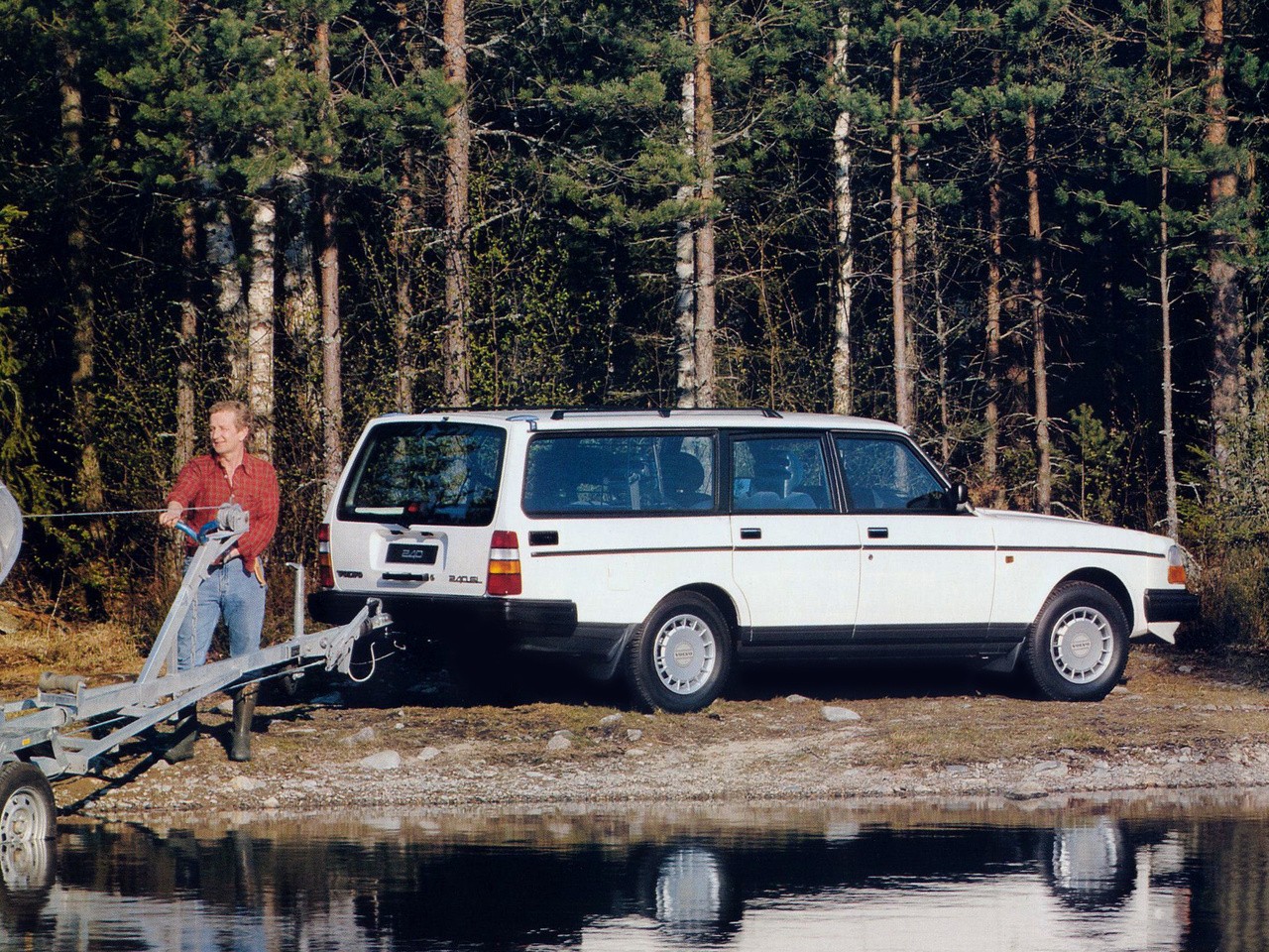 Volvo 245 photo 5