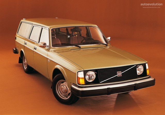 VOLVO 245