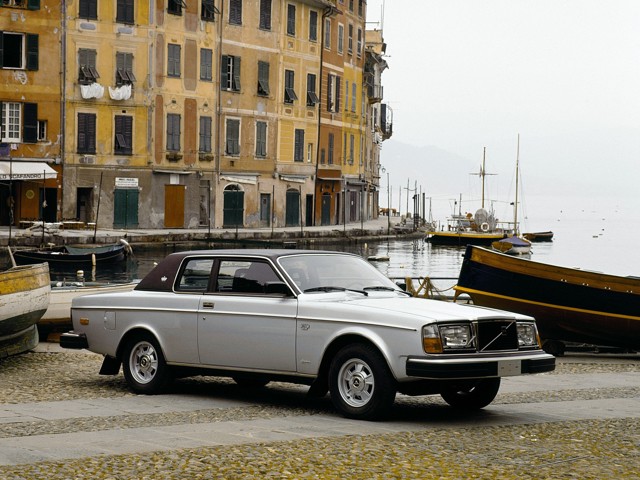 Volvo 262 Foto 16