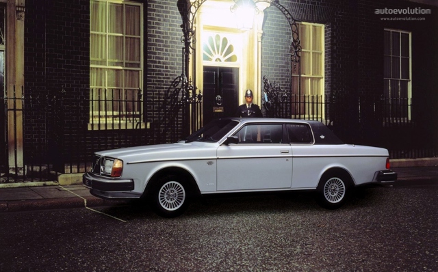 Volvo 262 Foto 1