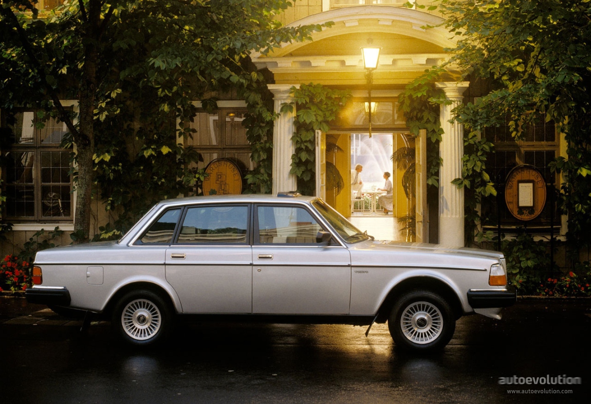 Volvo 264 photo 2