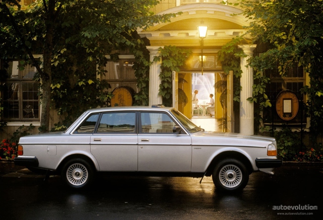 Volvo 264 foto 2