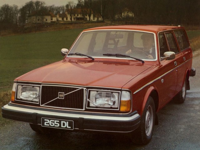 Volvo 265 photo 4