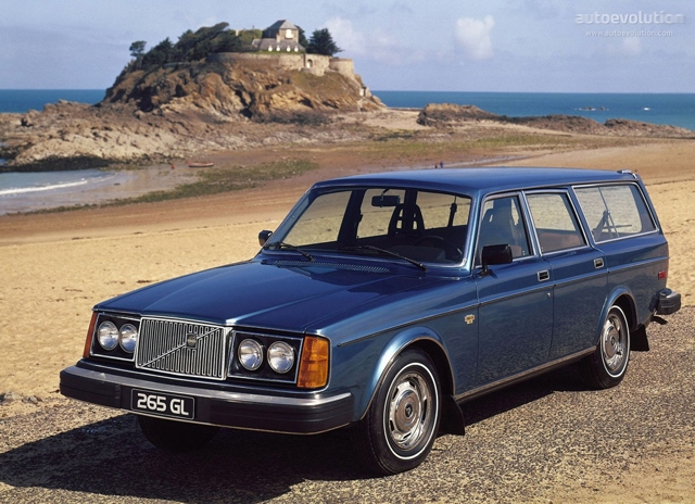 Volvo 265 photo 1