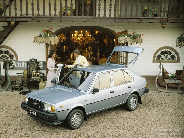 Volvo 345 Foto 2