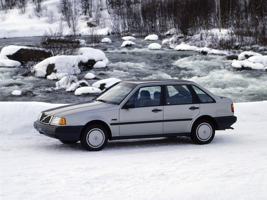Volvo 440 photo 3