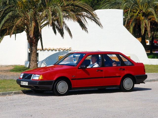Volvo 440 photo 4