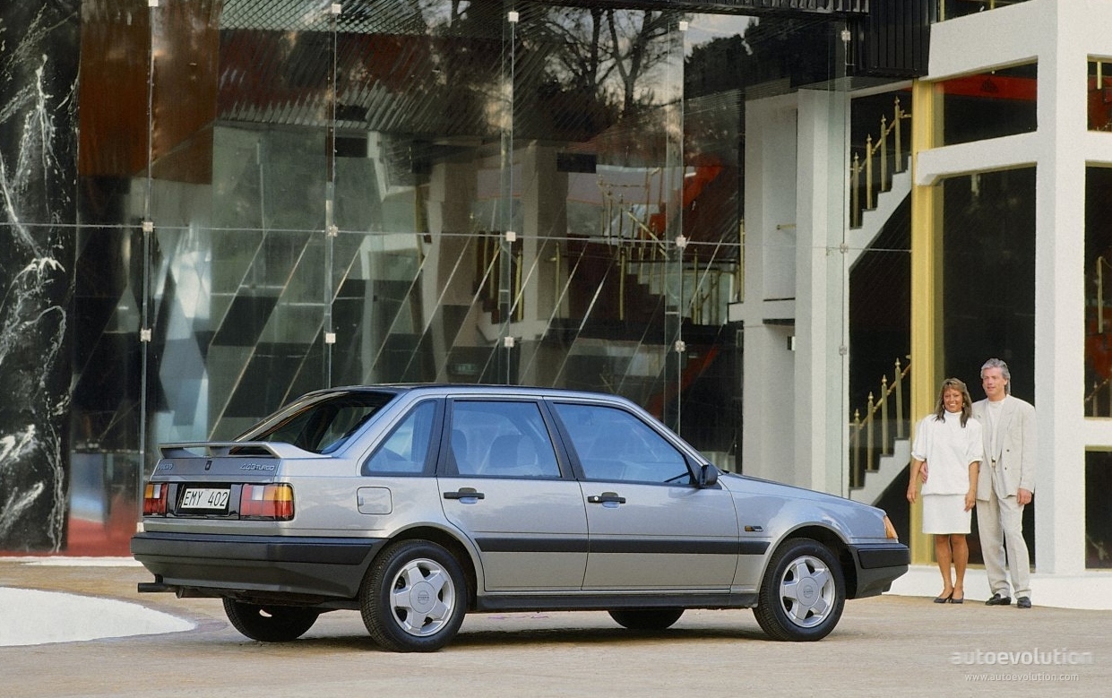 Volvo 440 photo 2