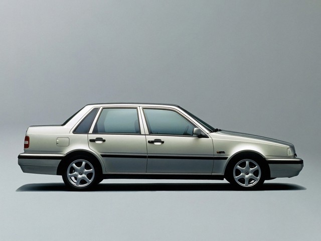 Volvo 460 Foto 9