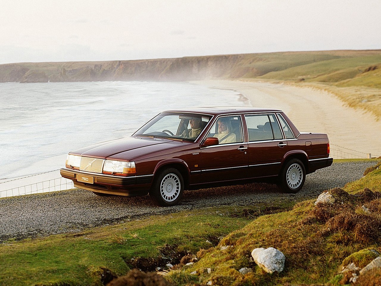 Volvo 760 photo 10