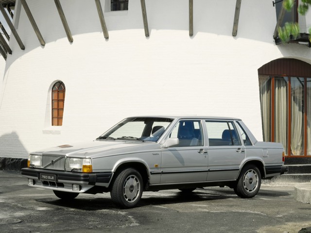 Volvo 760 Foto 15