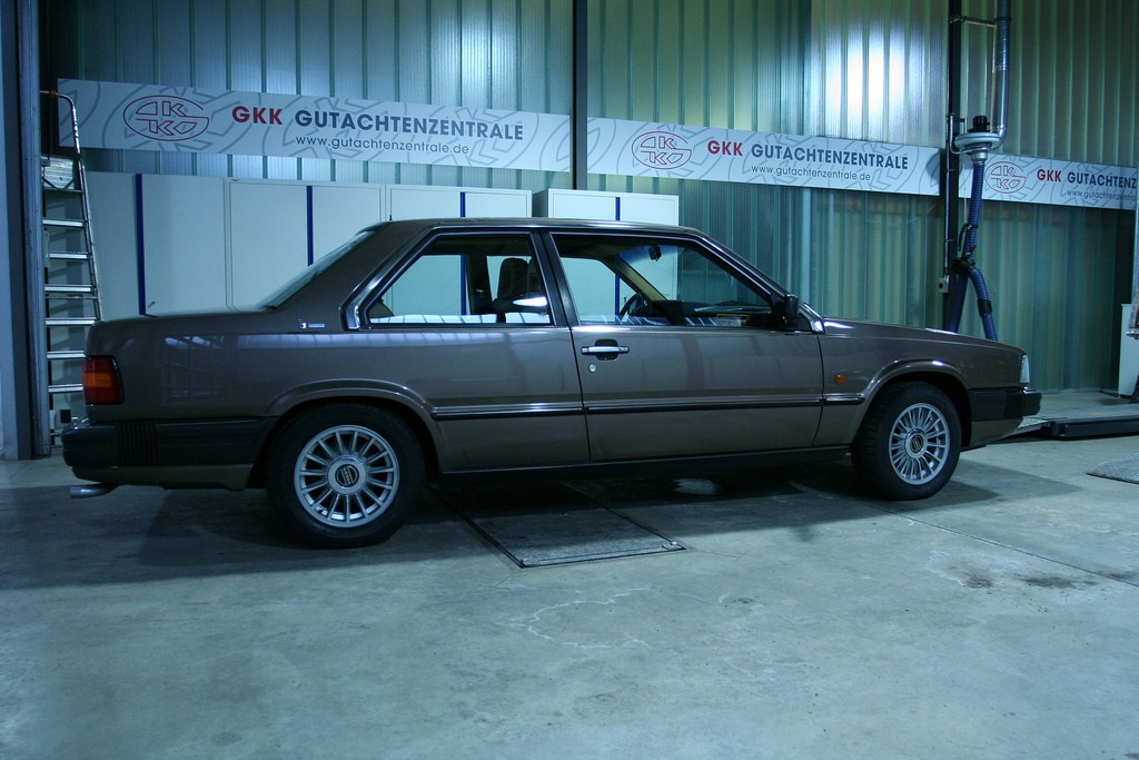 Volvo 780 photo 10
