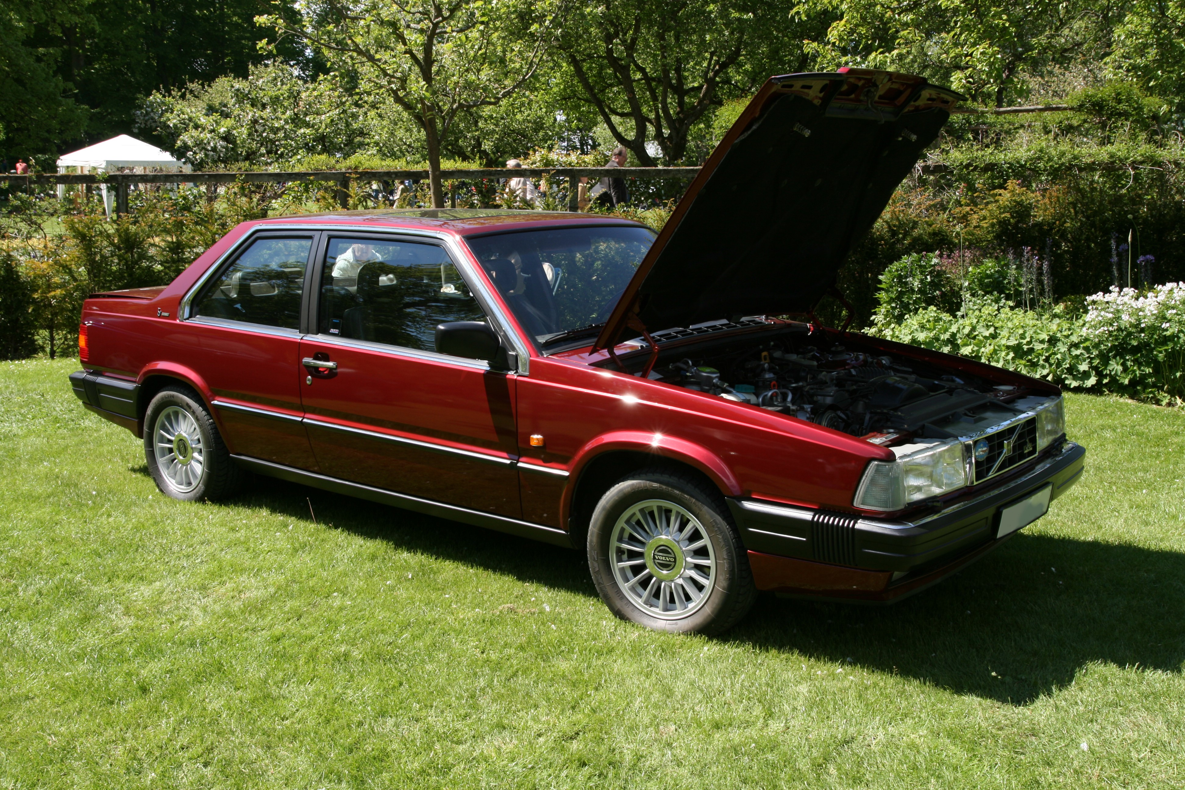 Volvo 780 photo 12