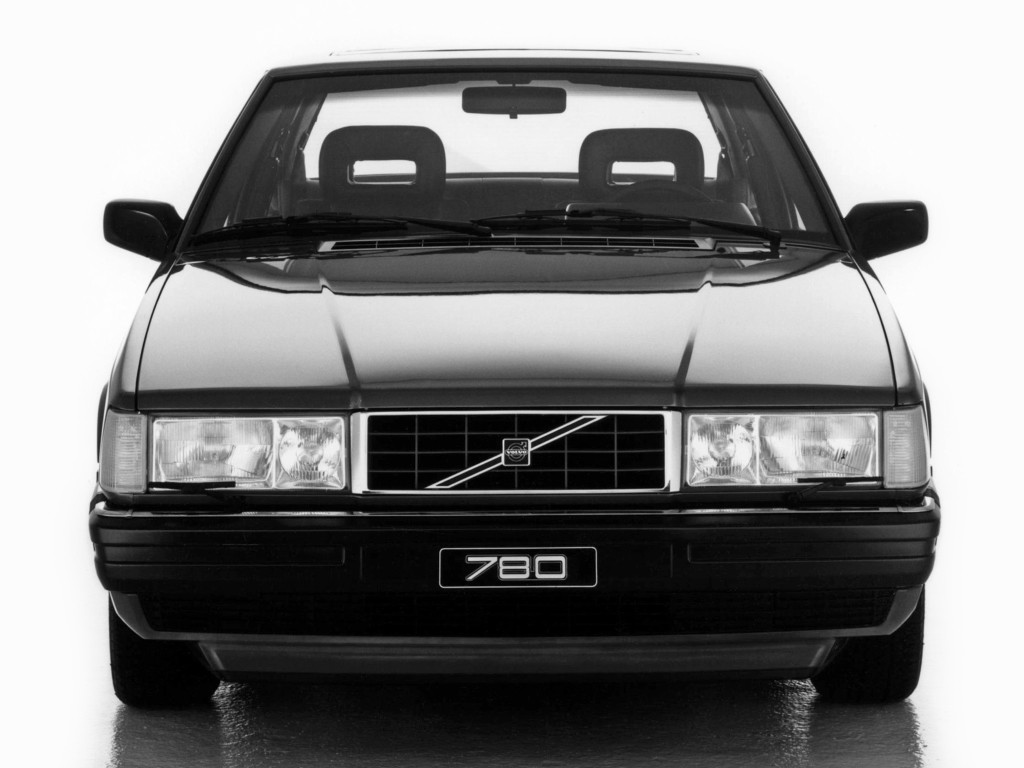 Volvo 780 photo 14