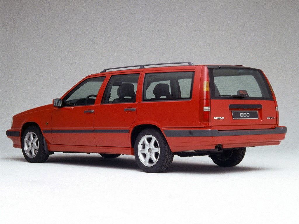 Volvo 850 Estate photo 8