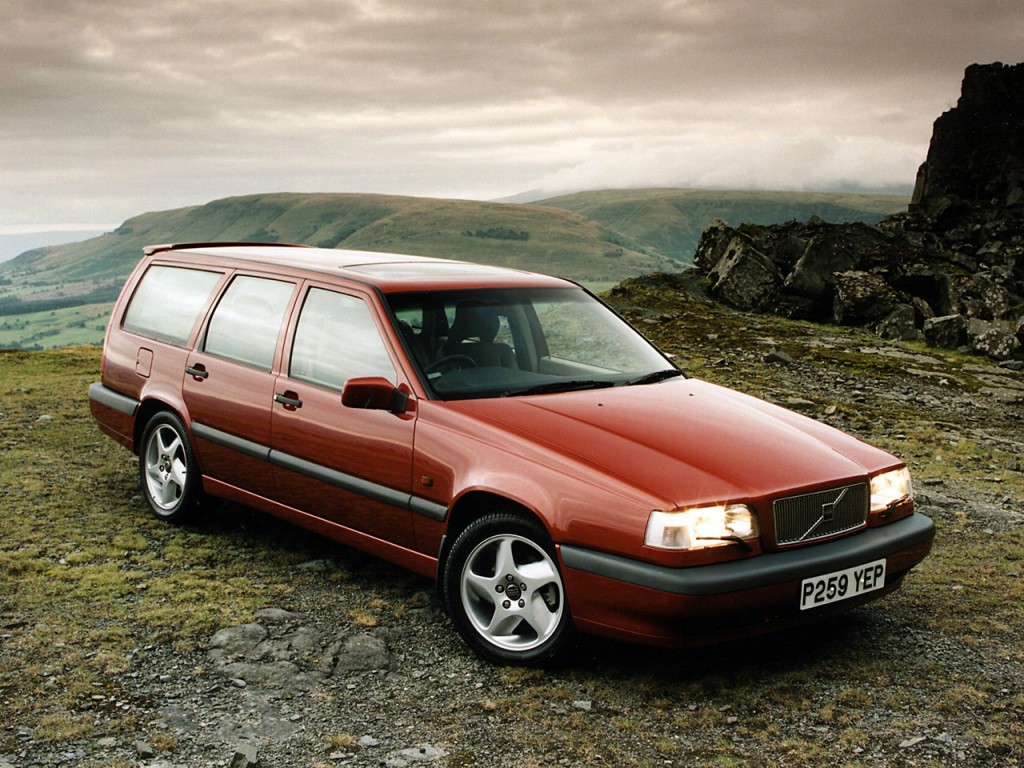 Volvo 850 Estate photo 15