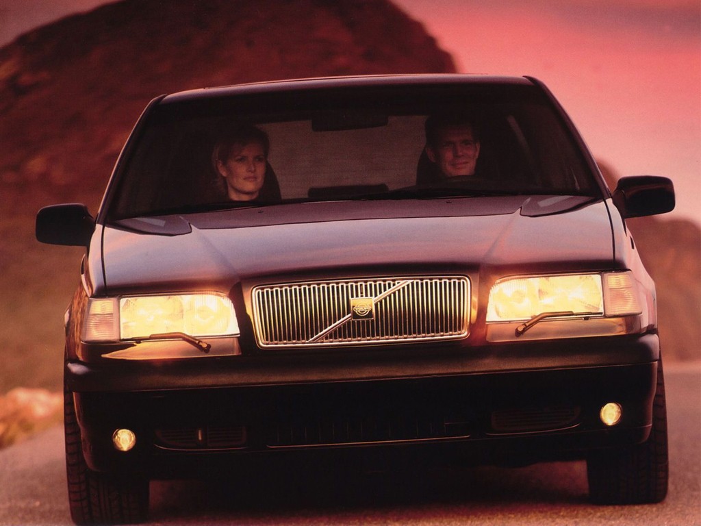 Volvo 850 Estate photo 6