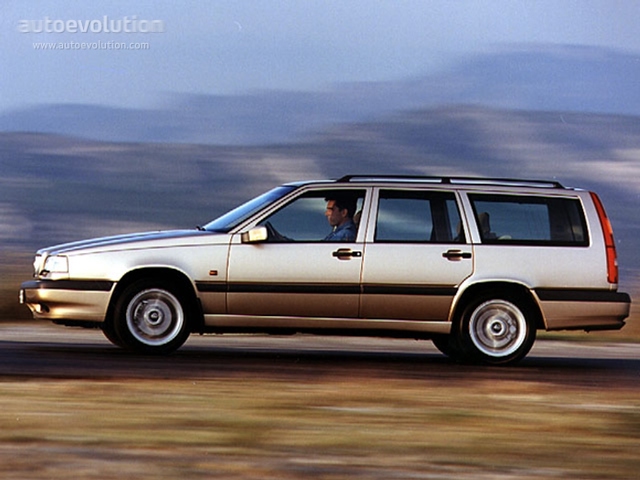 Volvo 850 Estate photo 2
