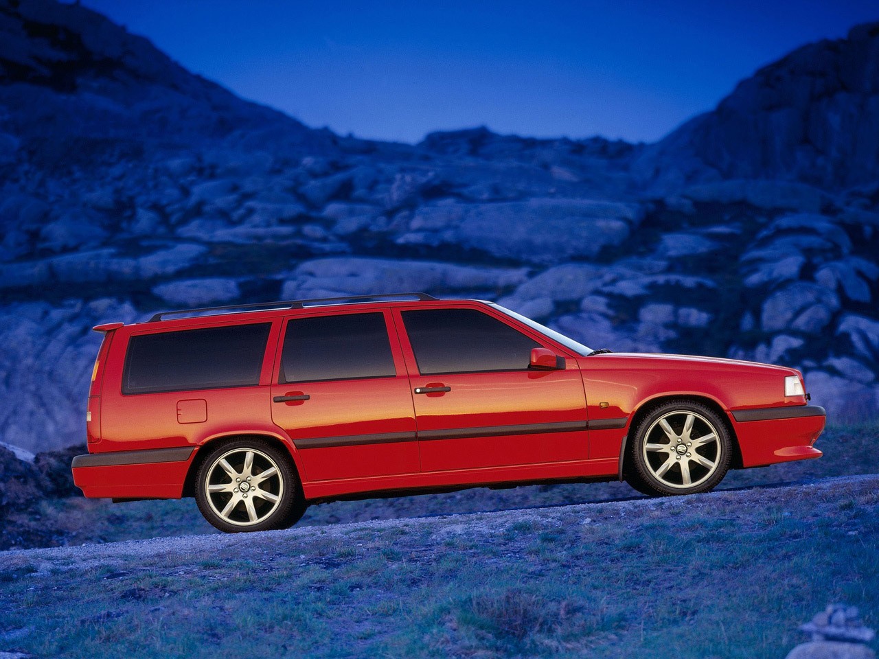 Volvo 850 Estate photo 4