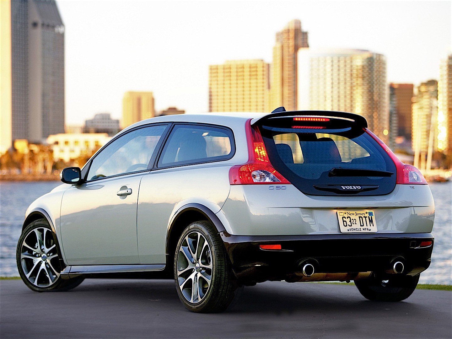 Volvo C30 photo 30