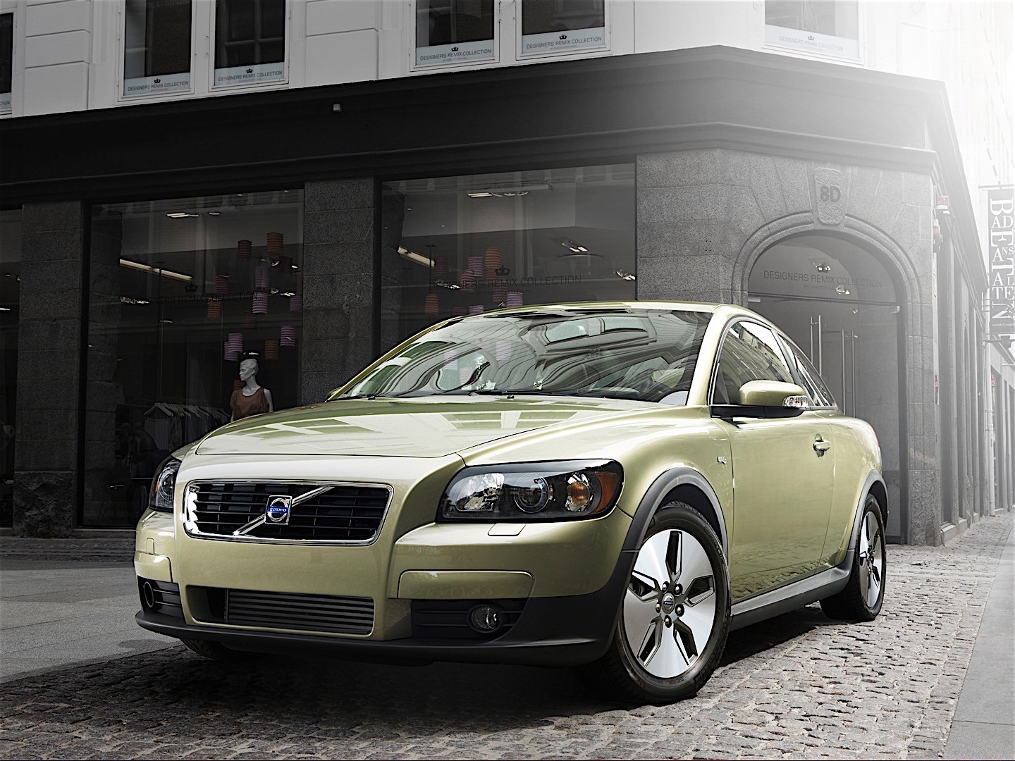 Volvo C30 photo 45
