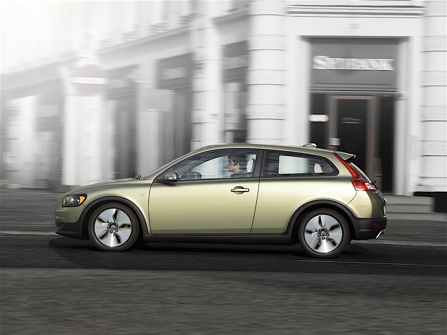 Volvo C30 photo 47