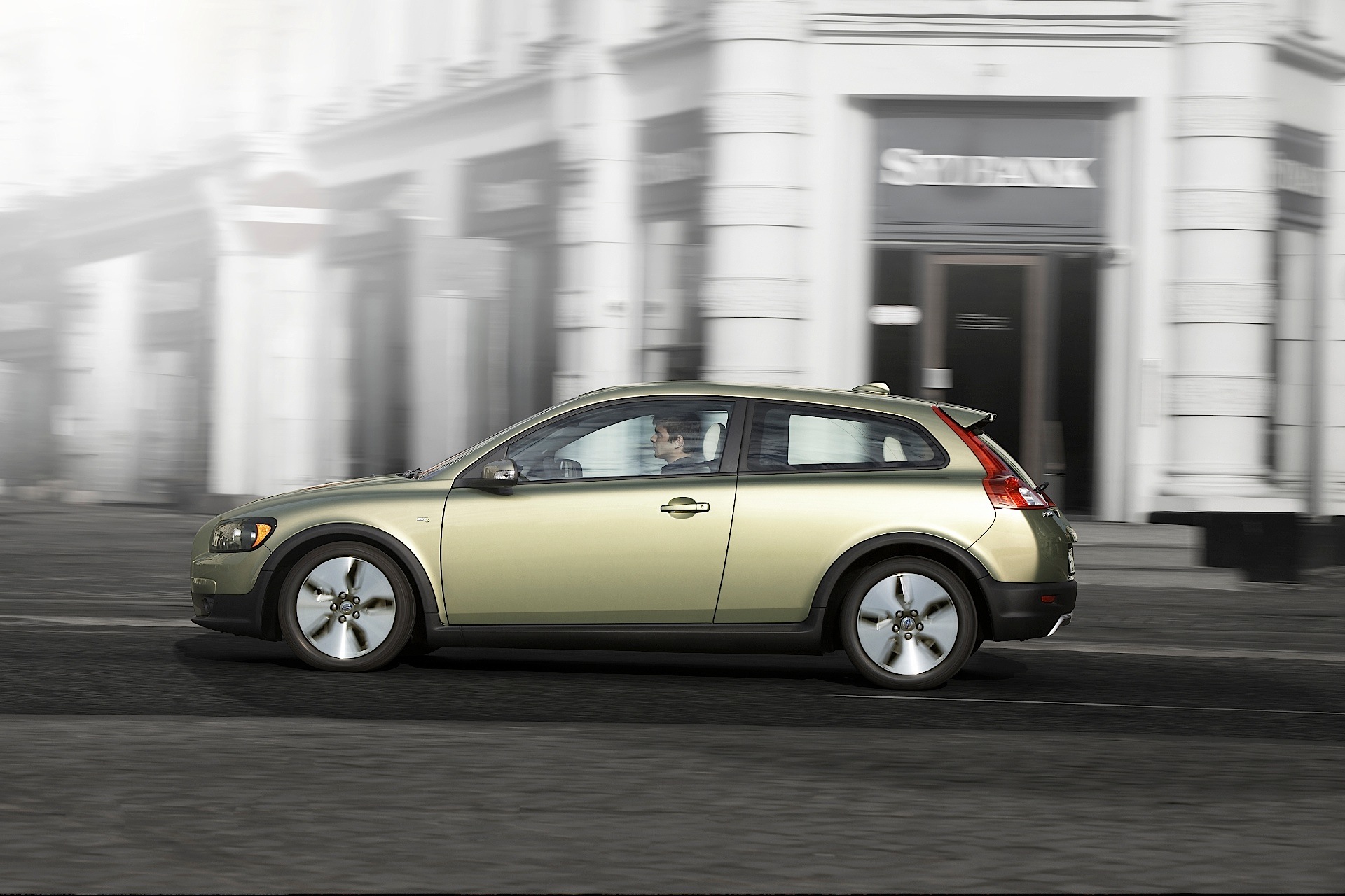 Volvo C30 photo 19