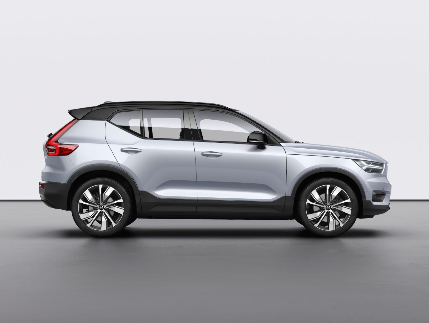 Volvo C40 photo 34