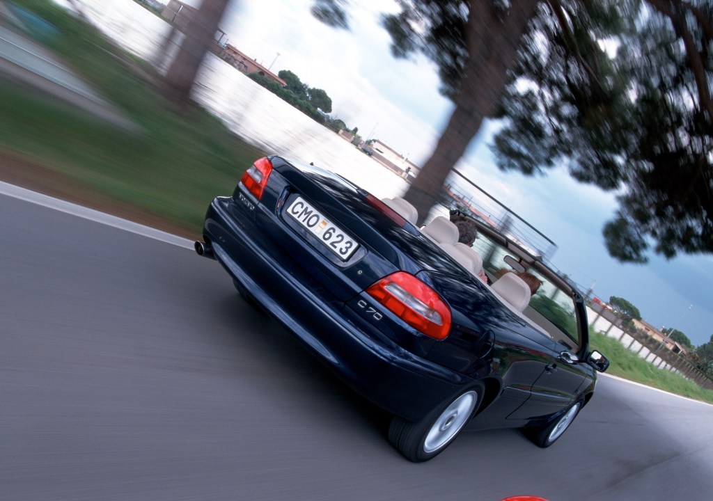 Volvo C70 Convertible photo 11