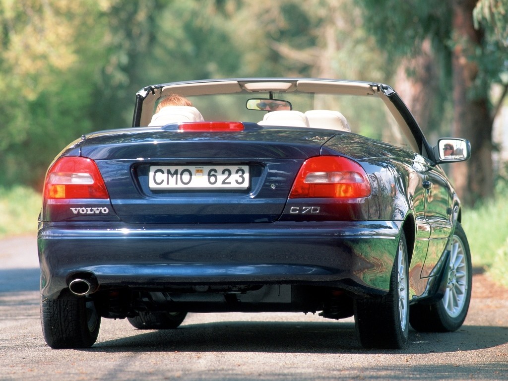 Volvo C70 Convertible photo 16