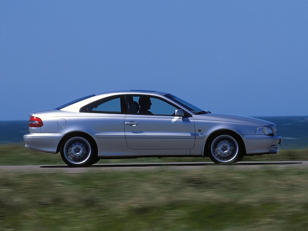 Volvo C70 Coupe photo 12