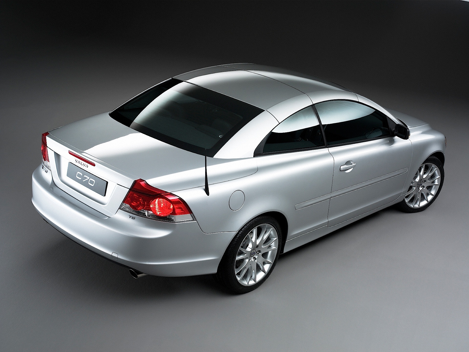 Volvo C70 photo 15