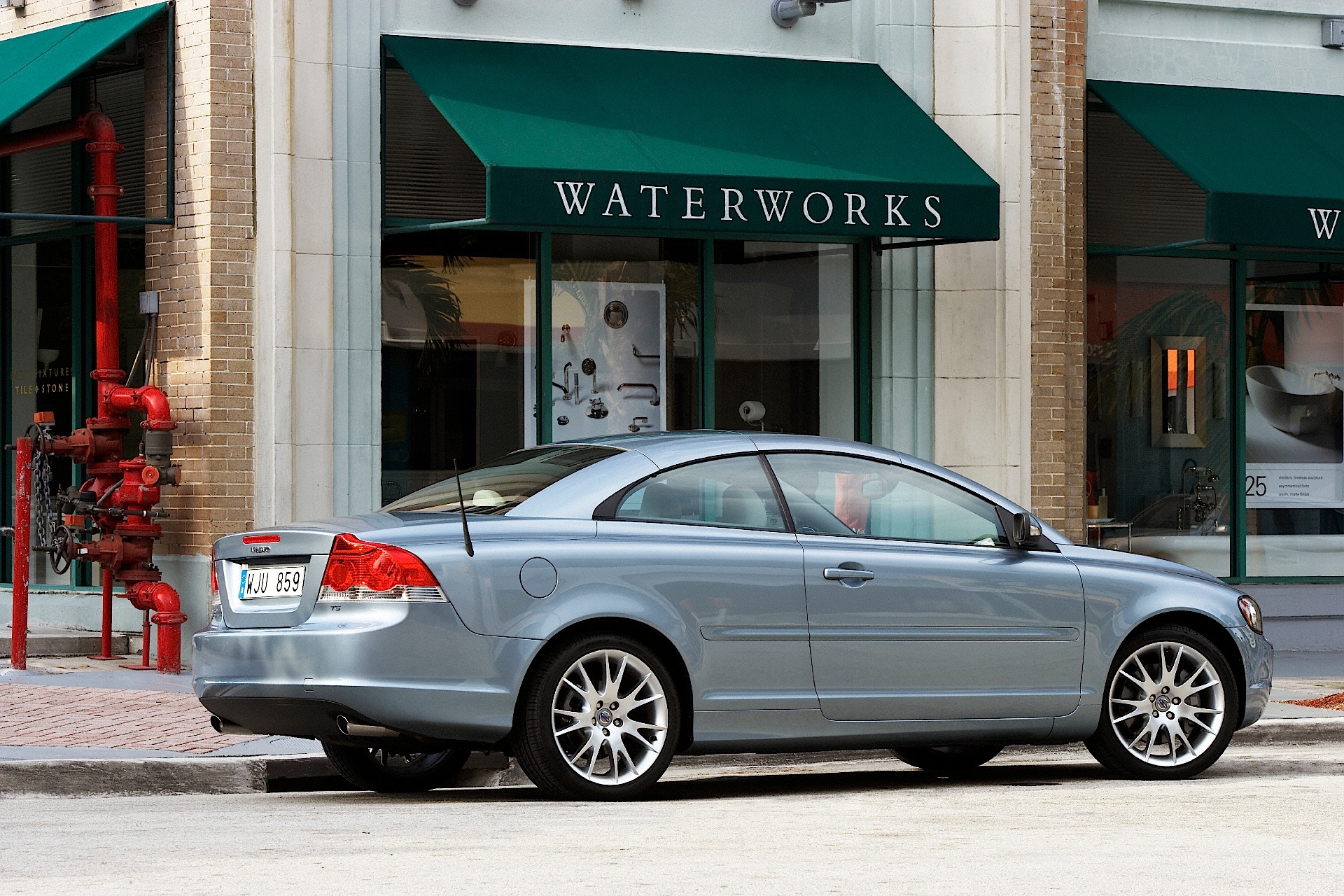 Volvo C70 photo 22