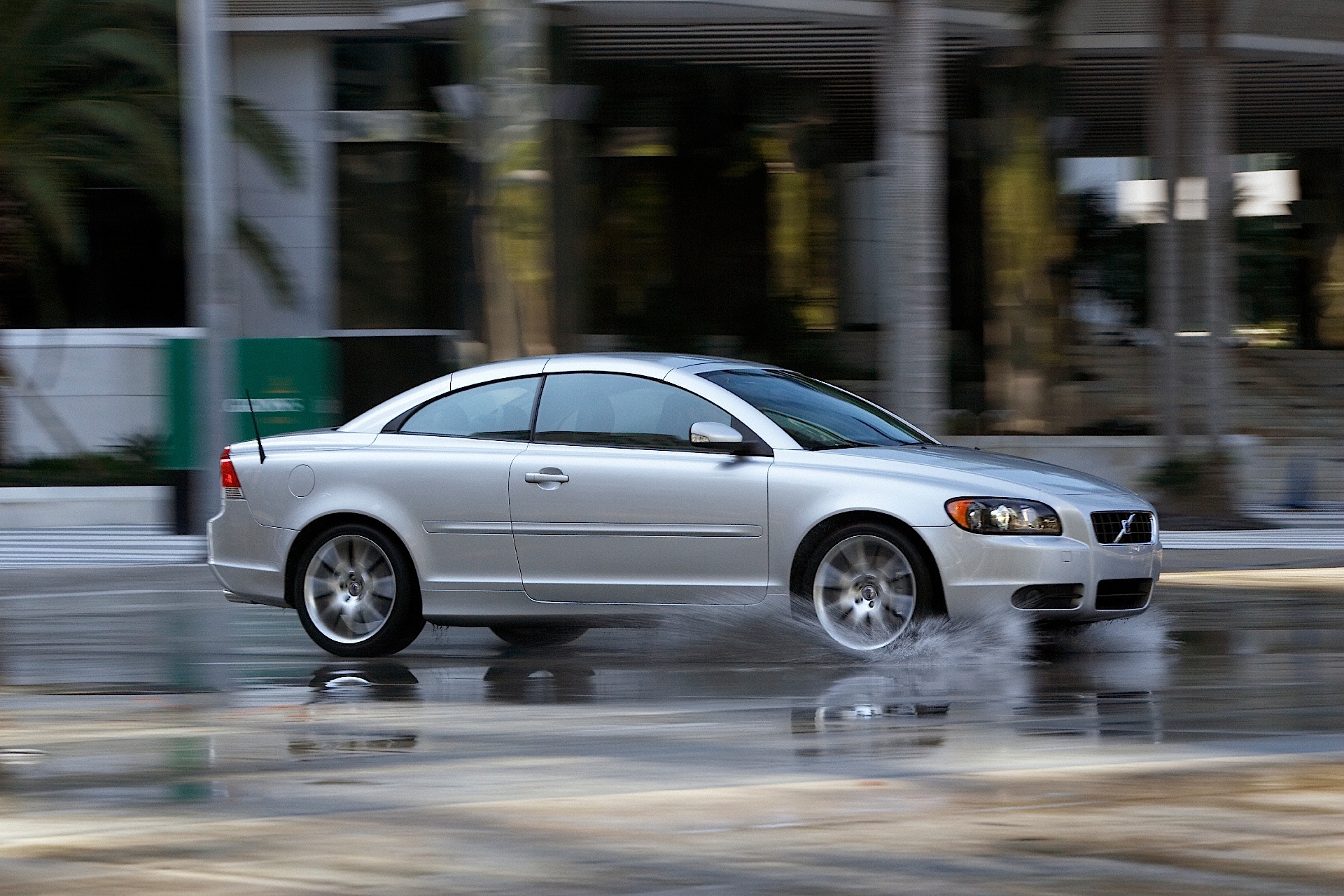 Volvo C70 photo 26