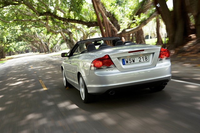 Volvo C70 photo 31