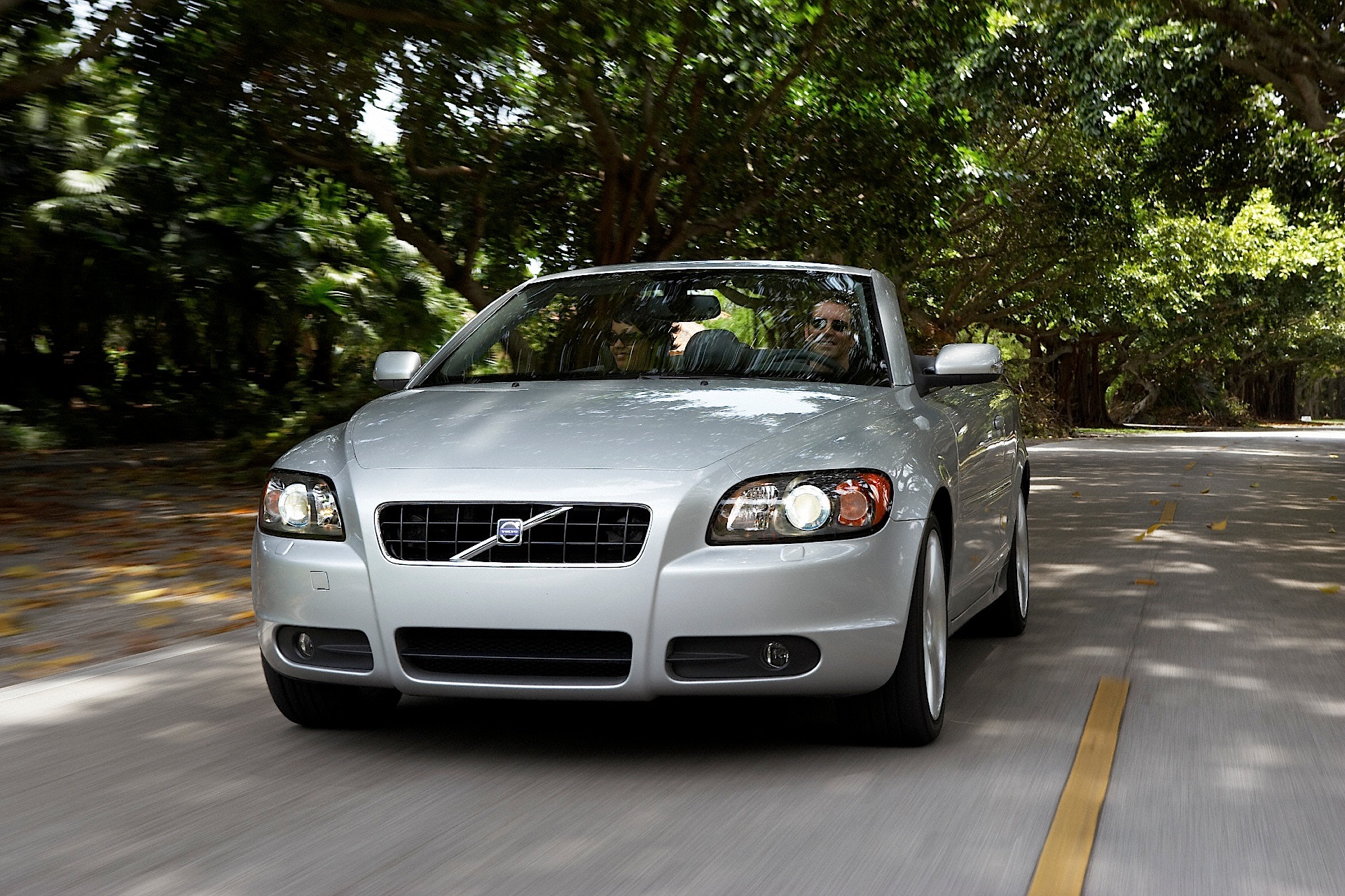 Volvo C70 photo 32