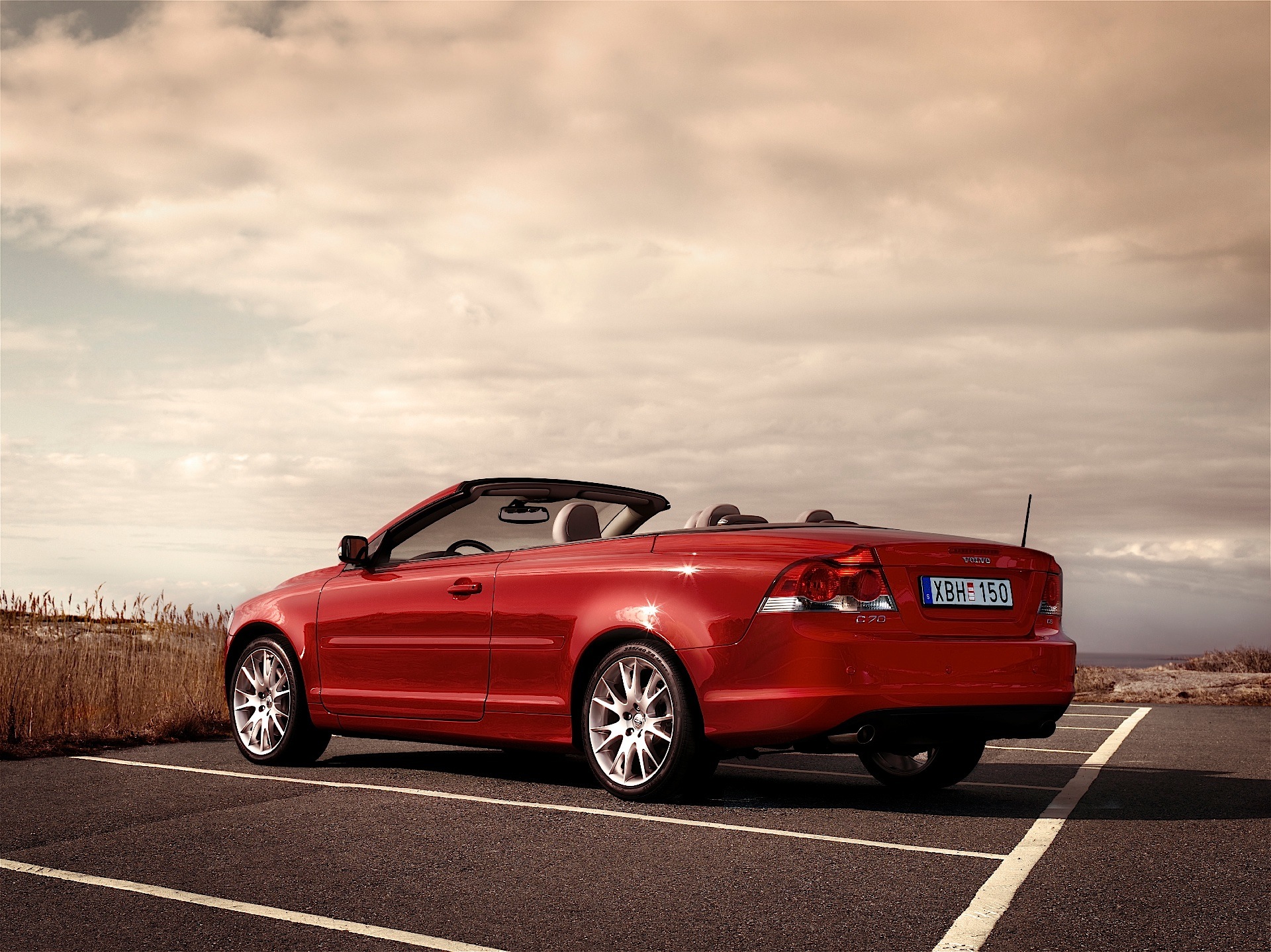 Volvo C70 photo 44