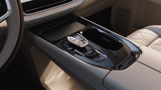 Volvo Em90 photo 34