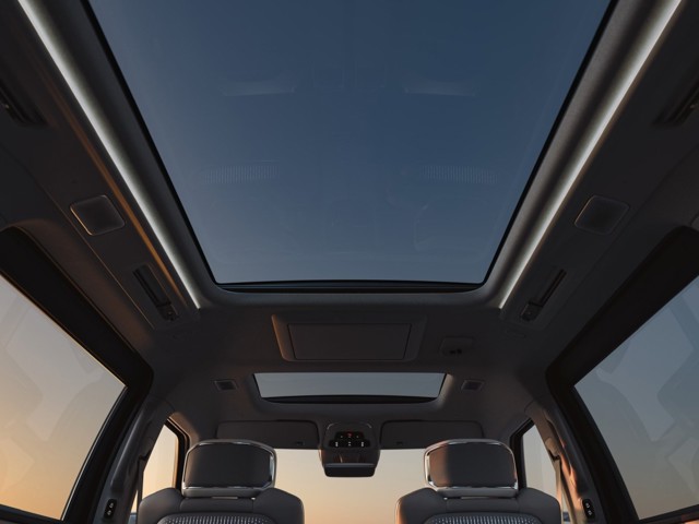 Volvo Em90 photo 44