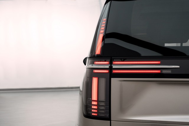 Volvo Em90 photo 10