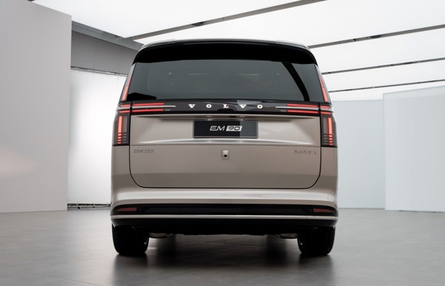 Volvo Em90 photo 14