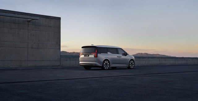 Volvo Em90 photo 19