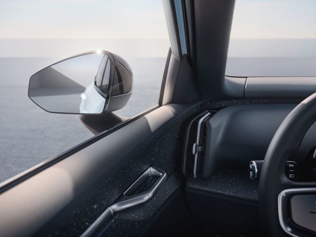 Volvo Ex30 photo 60