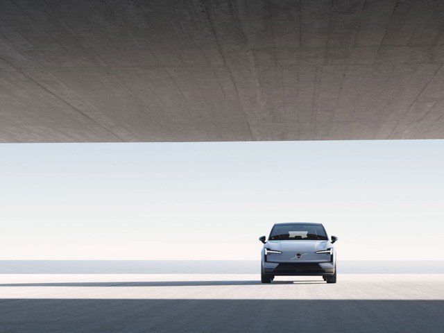 Volvo Ex30 photo 10