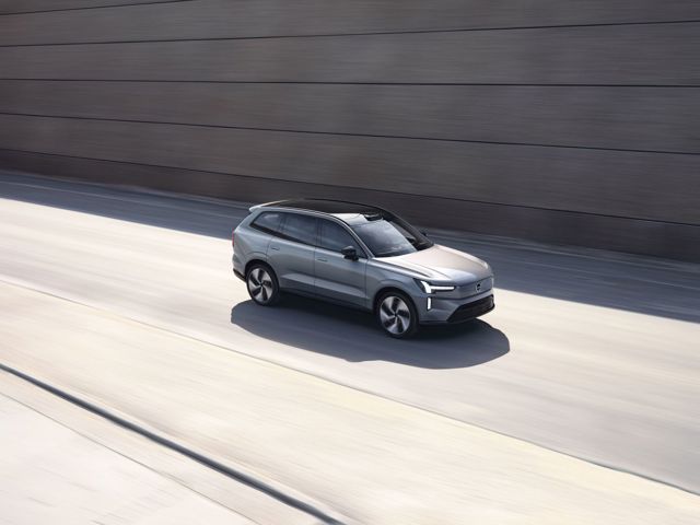 Volvo Ex90 photo 14