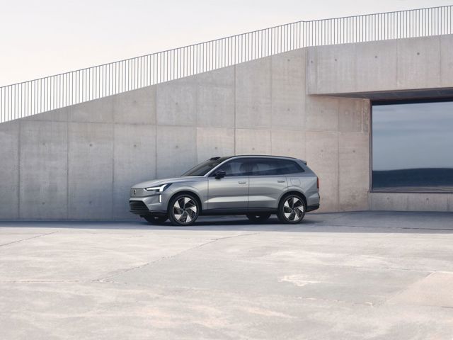Volvo Ex90 photo 16