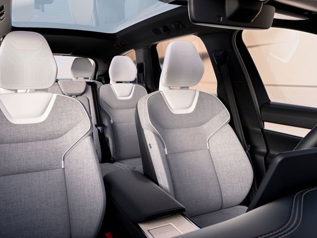 Volvo Ex90 photo 40