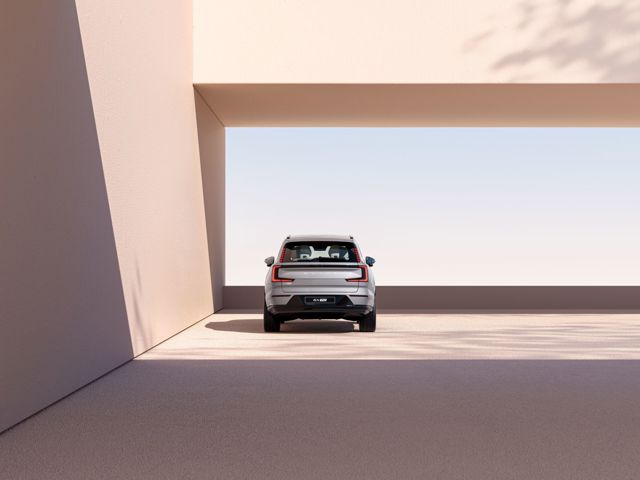 Volvo Ex90 photo 23