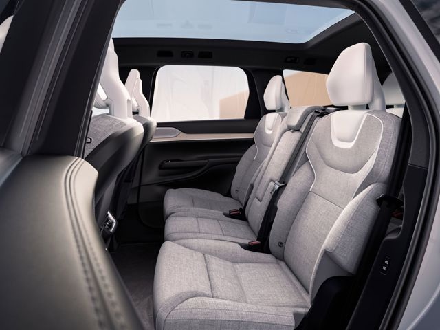 Volvo Ex90 photo 41