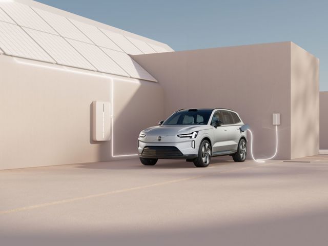 Volvo Ex90 photo 35